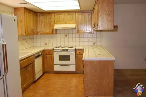 3334 E Avenue H, Lancaster, CA 93535 photo 5