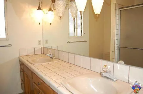 3334 E Avenue H, Lancaster, CA 93535 photo 11