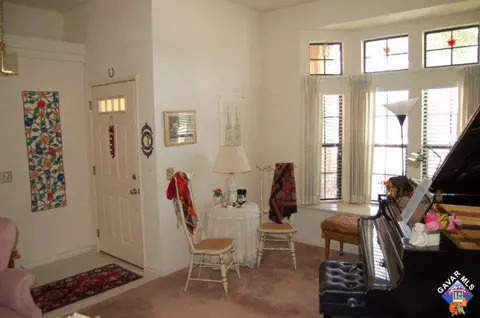 823 E Avenue K11, Lancaster, CA 93535 photo 2