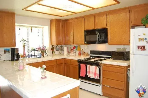 823 E Avenue K11, Lancaster, CA 93535 photo 4