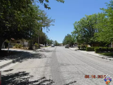 44050 Raysack Ave, Lancaster, CA 93535 photo 2