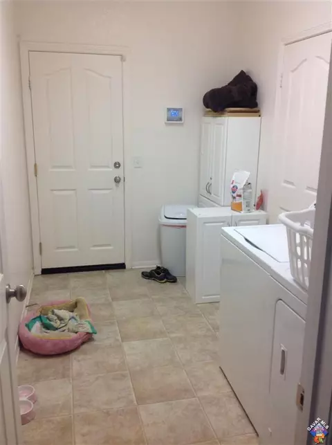 42909 Edson Ave, Lancaster, CA 93536 photo 11