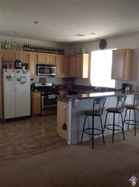 42909 Edson Ave, Lancaster, CA 93536 photo 2