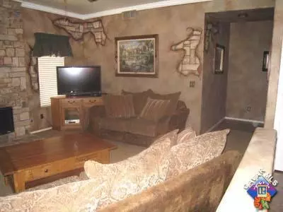 42326 Aaron Ct, Lancaster, CA 93536 photo 6