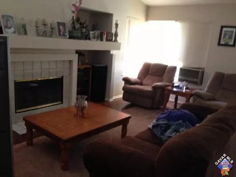 2109 Beechwood St, Lancaster, CA 93535 photo 4