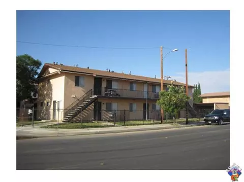 448 Avenue Q E, Palmdale, CA 93550 photo 2