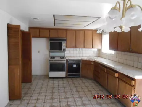 1128 Avenue J12 E, Lancaster, CA 93535 photo 3