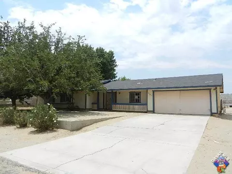 41355 E 151st St, Lancaster, CA 93535 photo 2