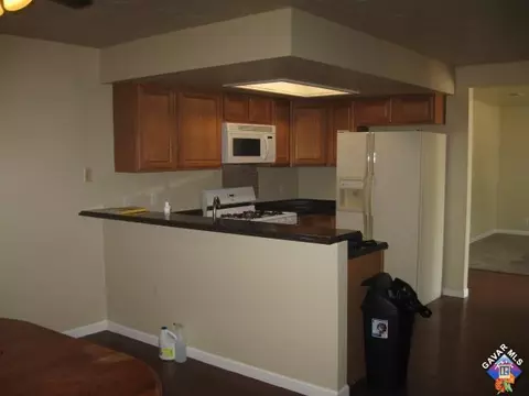 44734 27th St E, Lancaster, CA 93535 photo 4