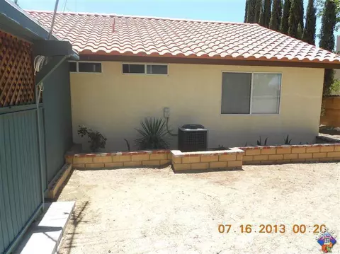6147 Katrina Pl, Palmdale, CA 93552 photo 11