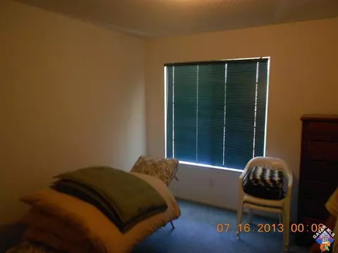 6147 Katrina Pl, Palmdale, CA 93552 photo 4