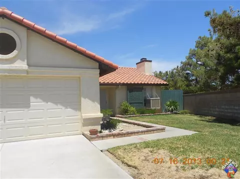 6147 Katrina Pl, Palmdale, CA 93552 photo 1