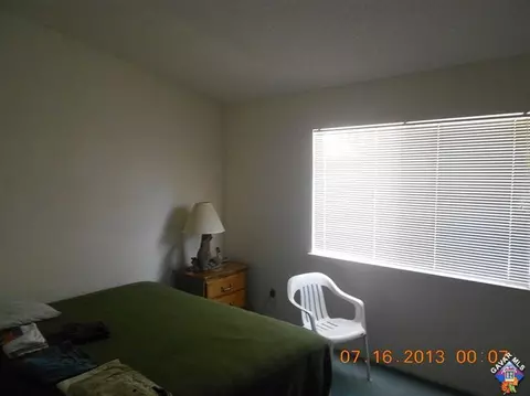 6147 Katrina Pl, Palmdale, CA 93552 photo 2