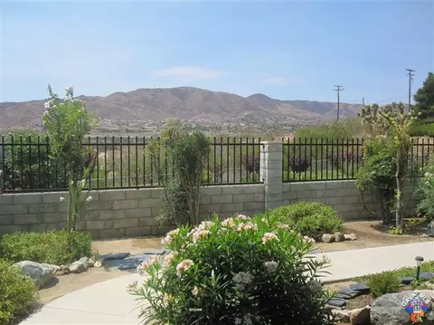 343 Palmdale Ave E, Palmdale, CA 93550 photo 10