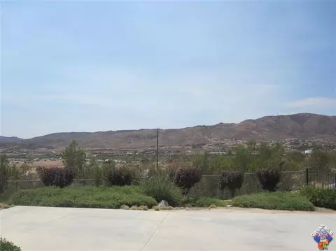 343 Palmdale Ave E, Palmdale, CA 93550 photo 3