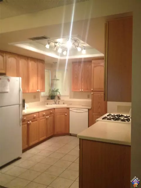 37347 55th St, Palmdale, CA 93552 photo 3