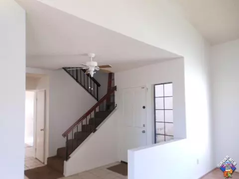 2547 Macfarlane Dr, Lancaster, CA 93536 photo 5