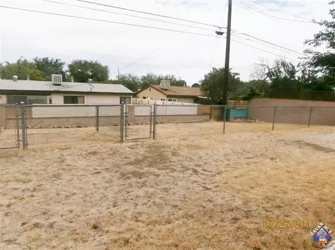 615 Oldfield St E, Lancaster, CA 93535 photo 7