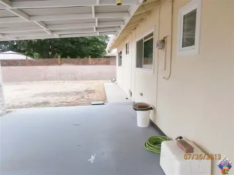 615 Oldfield St E, Lancaster, CA 93535 photo 5