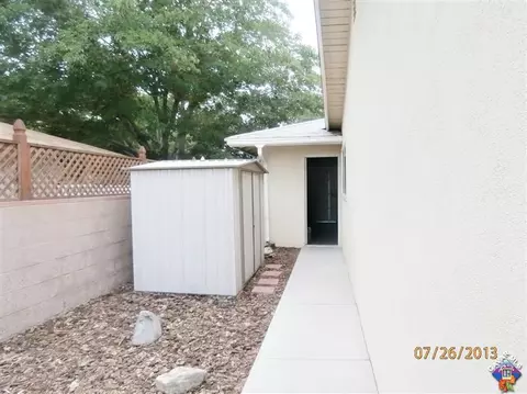 615 Oldfield St E, Lancaster, CA 93535 photo 9