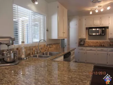 43950 Halcom Ave, Lancaster, CA 93536 photo 7