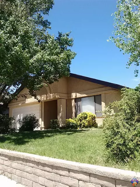 2557 Orchid Tree Dr, Palmdale, CA 93550 photo 1