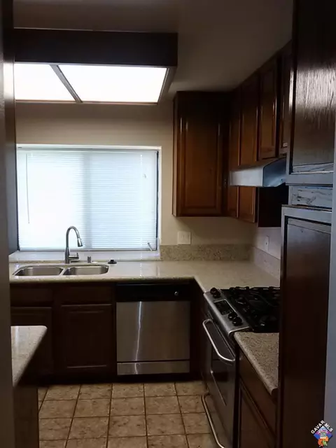 2557 Orchid Tree Dr, Palmdale, CA 93550 photo 13