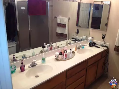 42827 Fenner Ave, Lancaster, CA 93536 photo 5