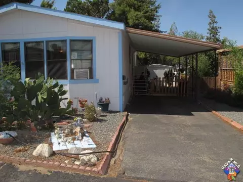 10200 Johnson Rd, Phelan, CA 92371 photo 3