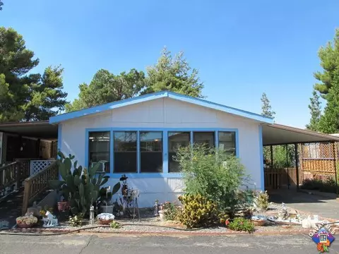 10200 Johnson Rd, Phelan, CA 92371 photo 1