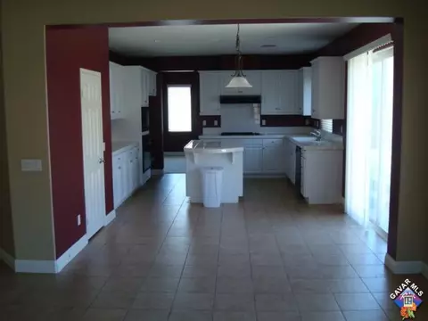6143 Ryans Pl, Lancaster, CA 93536 photo 5