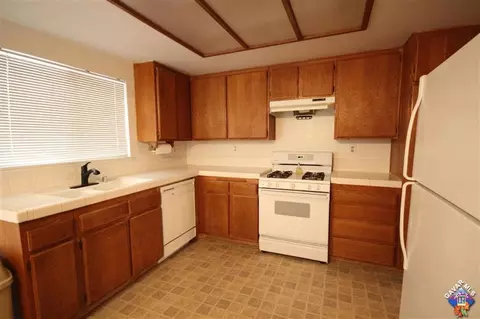 37729 Birch Tree Ln, Palmdale, CA 93550 photo 3