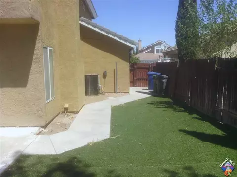 3336 Rollingeridge Ave E, Palmdale, CA 93550 photo 8