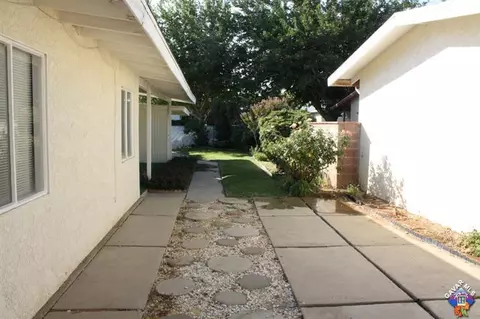 38975 Juniper Tree Rd, Palmdale, CA 93551 photo 5