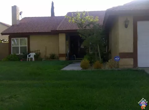 44011 7th St, Lancaster, CA 93535 photo 1