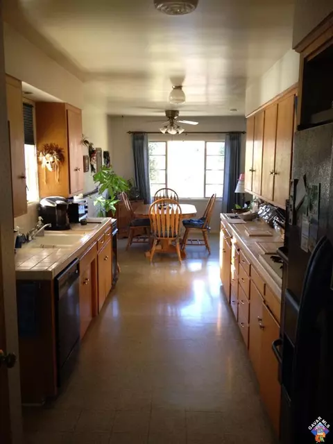 37815 5th St E, Palmdale, CA 93550 photo 10