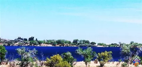 568 Lago Lindo Rd E, Palmdale, CA 93550 photo 19