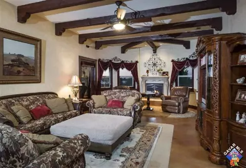 568 Lago Lindo Rd E, Palmdale, CA 93550 photo 21
