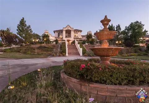 568 Lago Lindo Rd E, Palmdale, CA 93550 photo 5