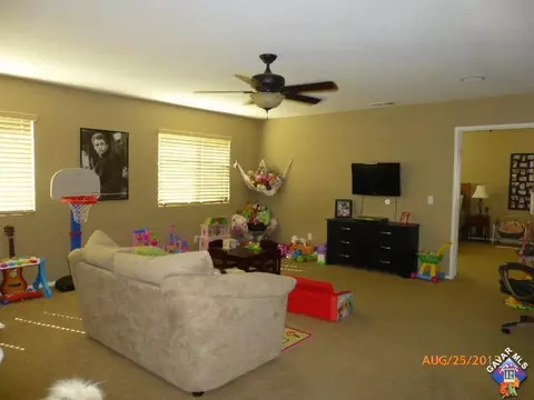 36725 Windtree Cir, Palmdale, CA 93550 photo 7