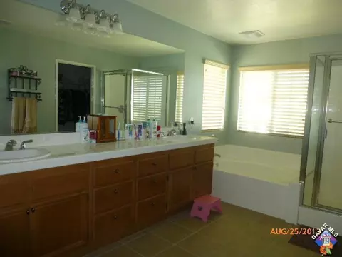 36725 Windtree Cir, Palmdale, CA 93550 photo 9