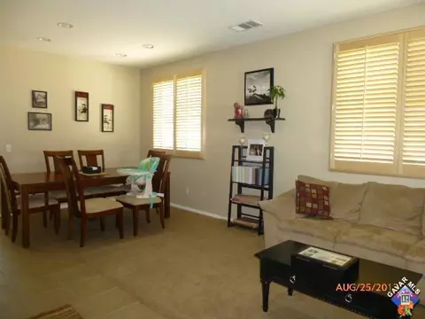 36725 Windtree Cir, Palmdale, CA 93550 photo 3
