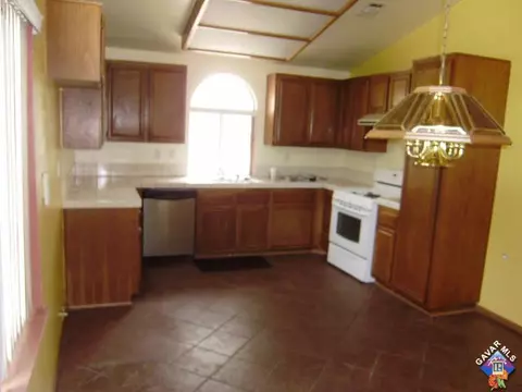 1041 Stephanie Ct, Lancaster, CA 93535 photo 5