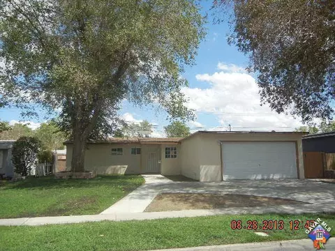 44114 2nd St, Lancaster, CA 93535 photo 1
