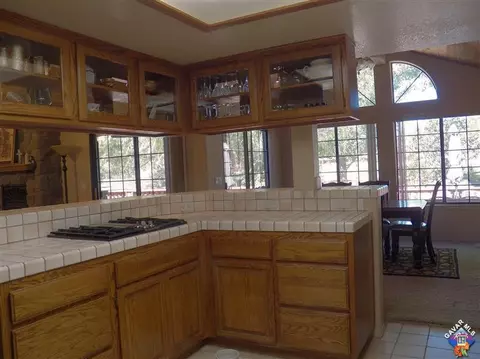 29319 Fawn Way, Tehachapi, CA 93561 photo 11