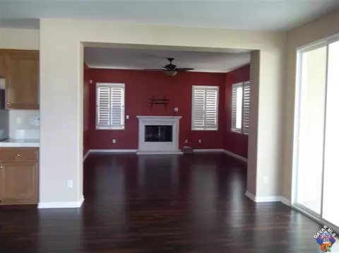 6743 Evans St, Palmdale, CA 93552 photo 2
