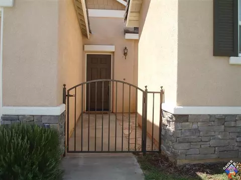 43137 Yaffa St, Lancaster, CA 93535 photo 3