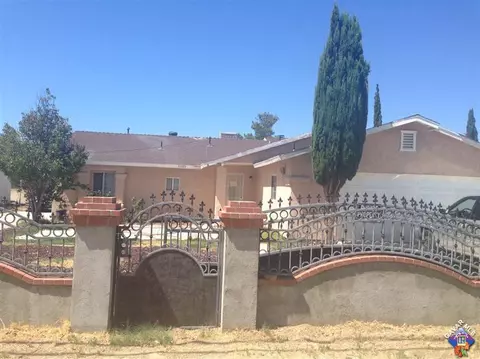 43325 E 6th St, Lancaster, CA 93535 photo 1