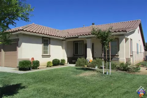 6303 Starview Dr, Lancaster, CA 93536 photo 4