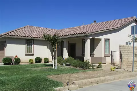 6303 Starview Dr, Lancaster, CA 93536 photo 3